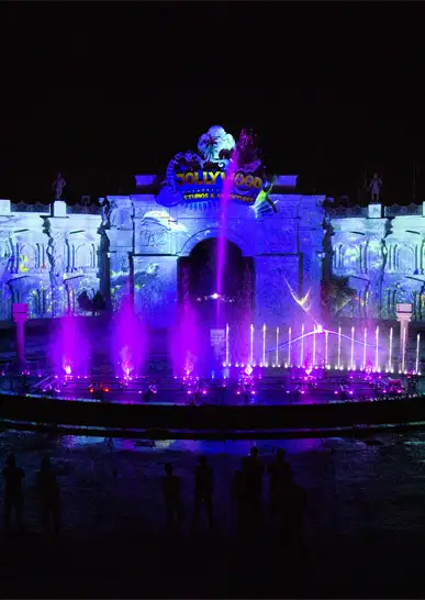 Spend time in Twilight Dreams, experiencing the visual effects with the dancing water fountain at Jollywood